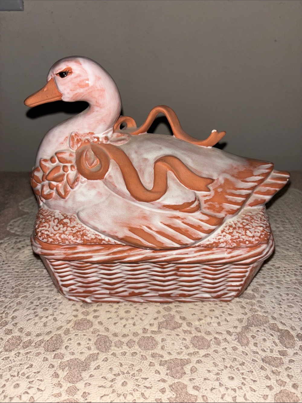 Vintage Ceramic Swan Trinket Box in Terracotta color and White glaze~ medium